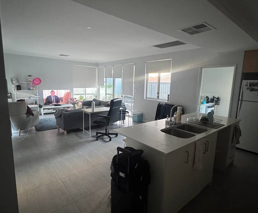 Unfurnished room in a share house