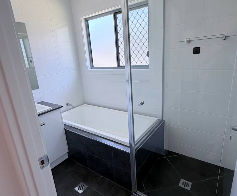 $250, Share-house, 2 rooms, Cameron Park NSW 2285, Cameron Park NSW 2285