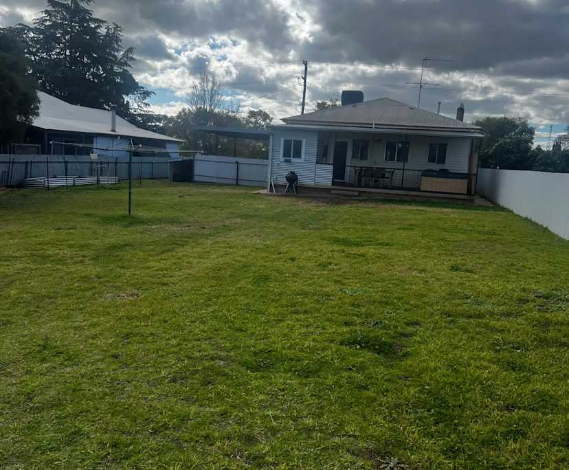 $230, Share-house, 3 bathrooms, Coolamon NSW 2701