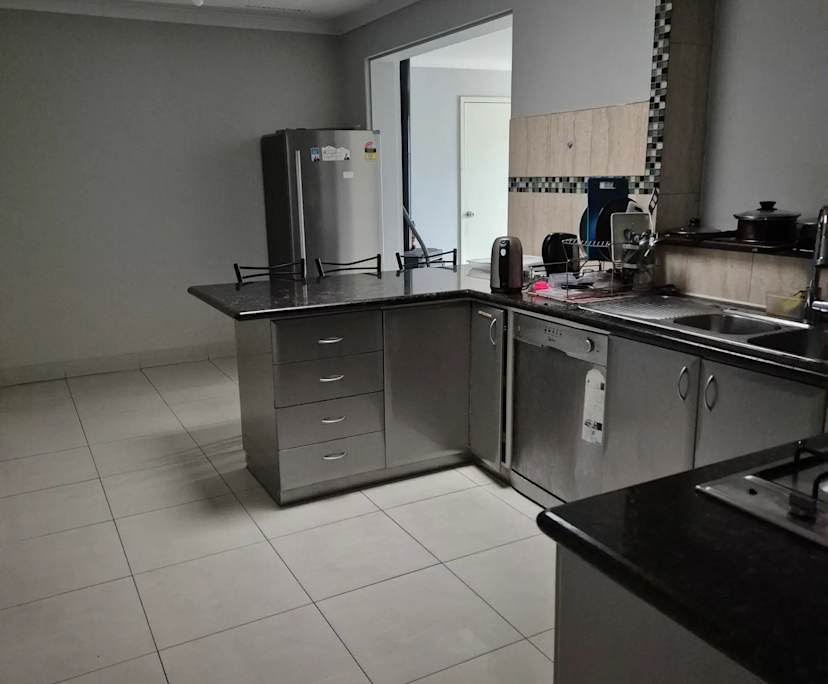 $230, Share-house, 6 bathrooms, Rossmoyne WA 6148