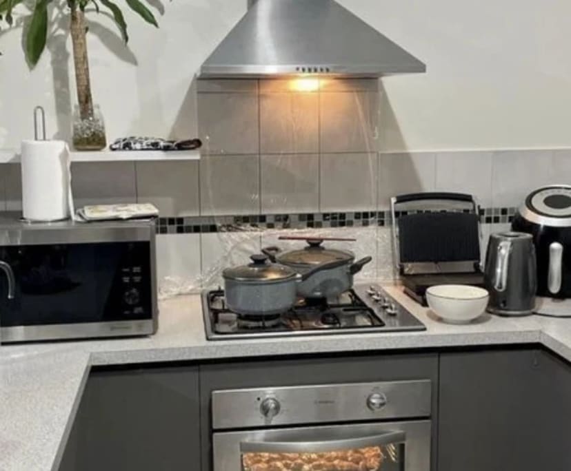 $230, Share-house, 3 bathrooms, Saint James WA 6102