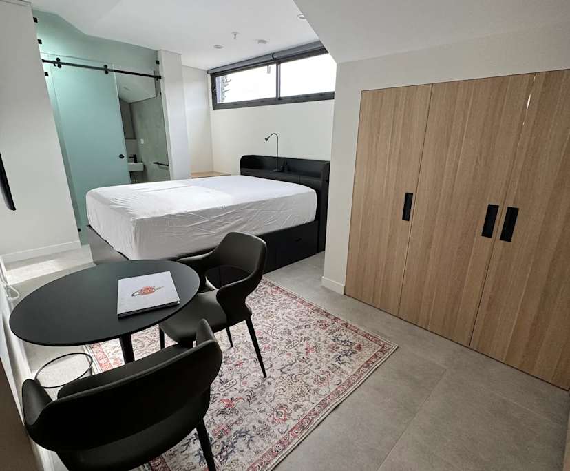 $645, Studio, 1 bathroom, Ashfield NSW 2131