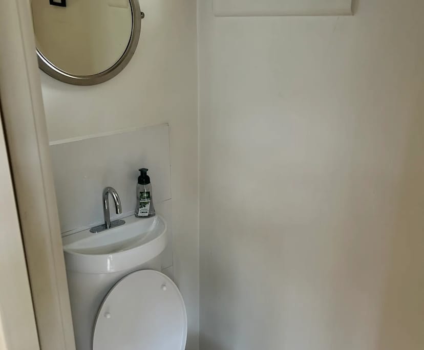 $300, Homestay, 2 bathrooms, Frankston South VIC 3199