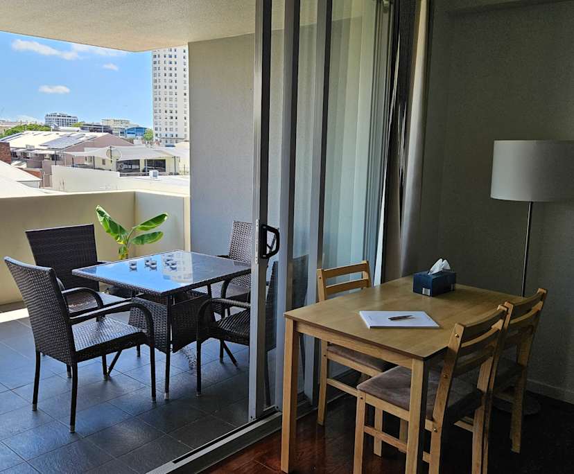 $390, Flatshare, 2 bathrooms, Spring Hill QLD 4000