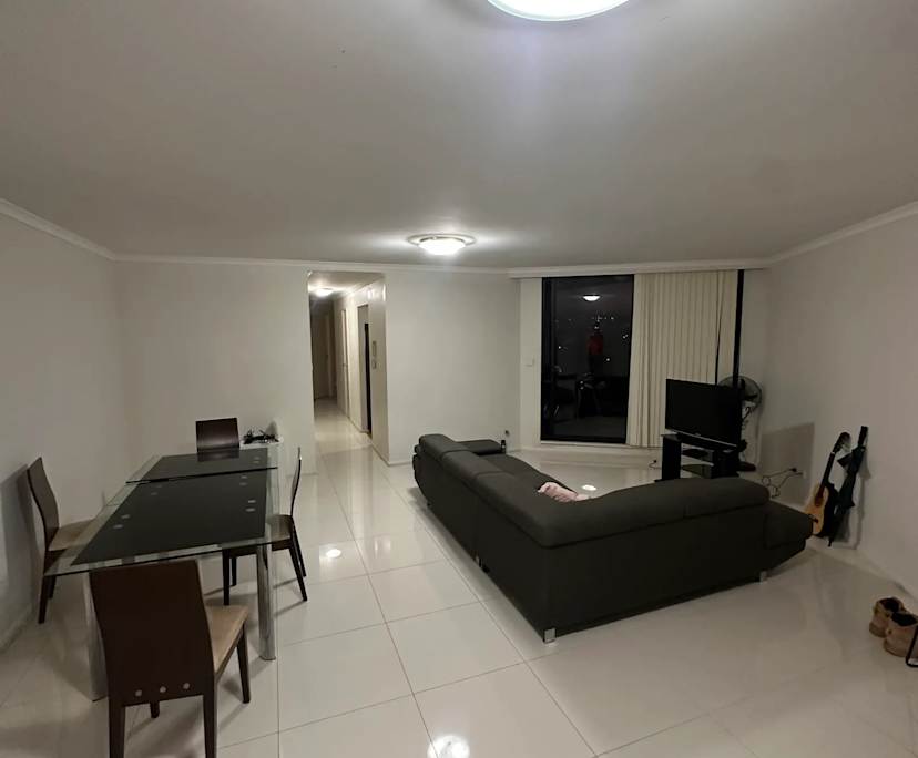 Furnished room in a flatshare