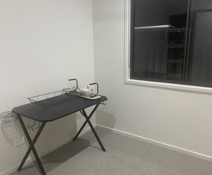 $350, Share-house, 4 bathrooms, Greenbank QLD 4124