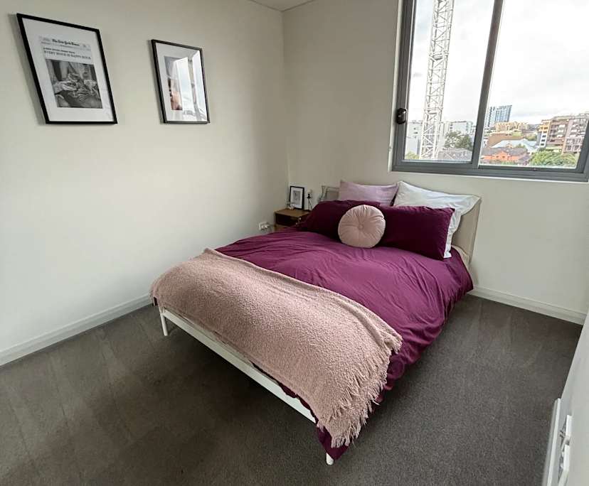Unfurnished room in a flatshare