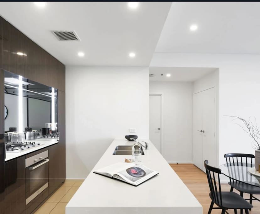 Furnished room in a flatshare