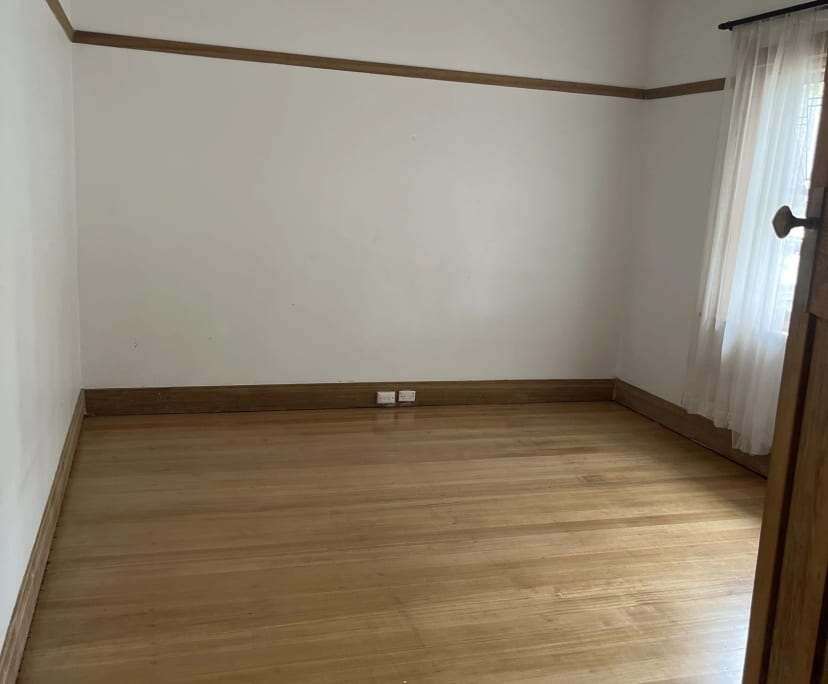 Unfurnished room in a share house