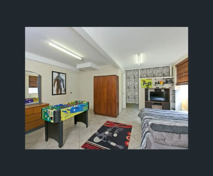 Whole property with 2 rooms for rent