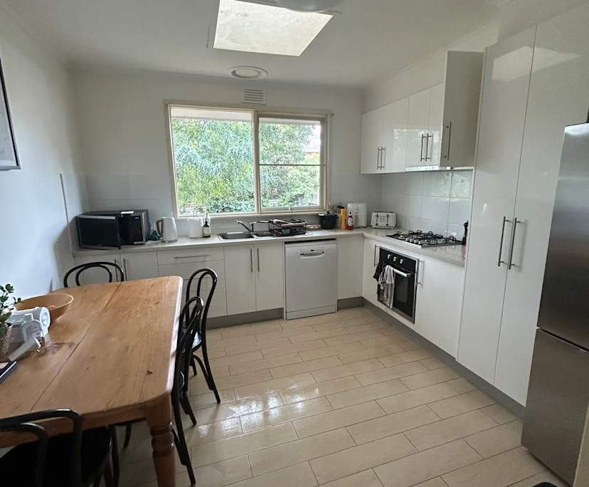 Unfurnished room in a flatshare