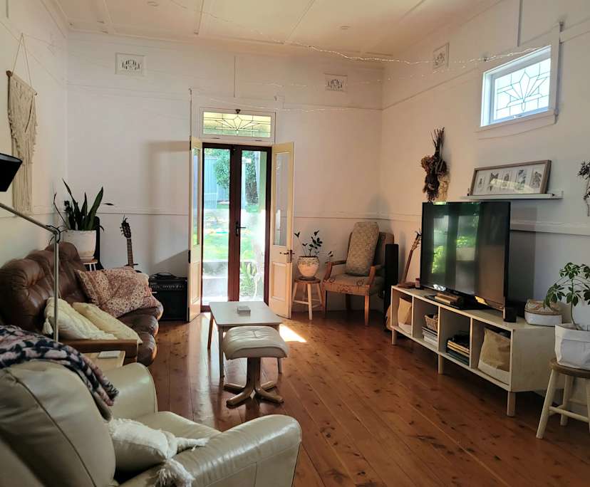 Room in a share house