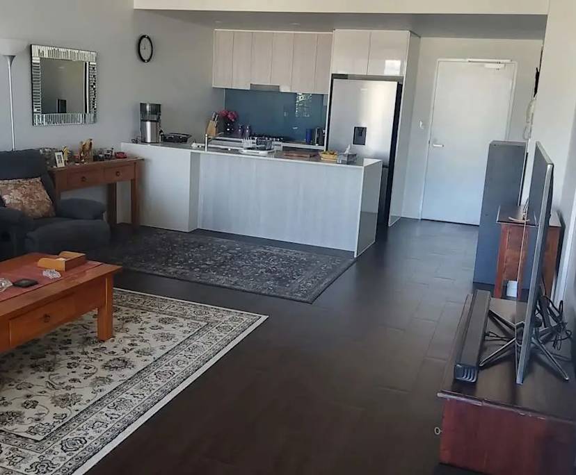 Furnished room in a flatshare