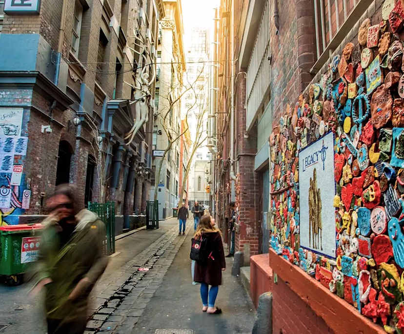 $1,025, Whole-property, 2 bathrooms, Melbourne VIC 3000