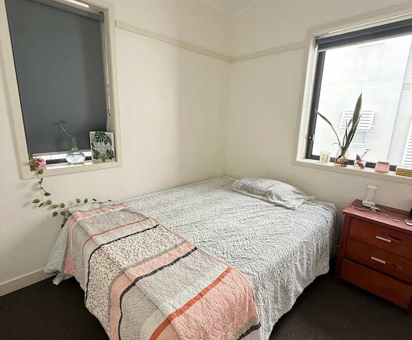 Room in a share house