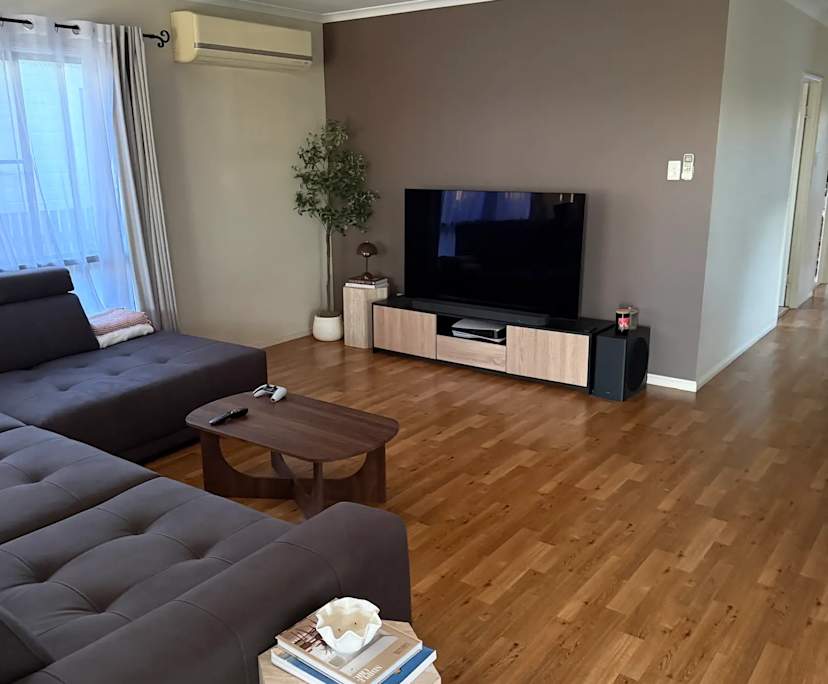 Unfurnished room with own bathroom
