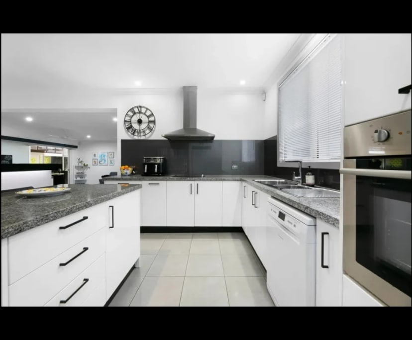 $350, Share-house, 4 bathrooms, Palm Beach QLD 4221