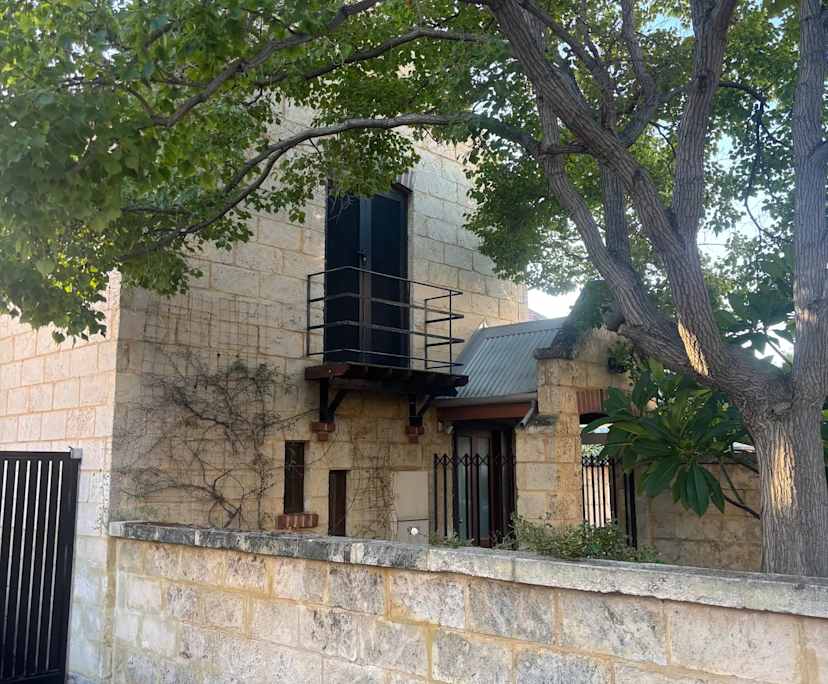 Unfurnished room in a share house