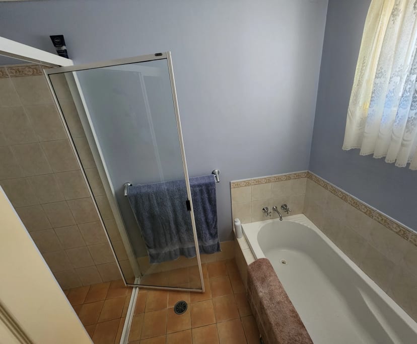 $250, Homestay, 3 bathrooms, Westdale NSW 2340