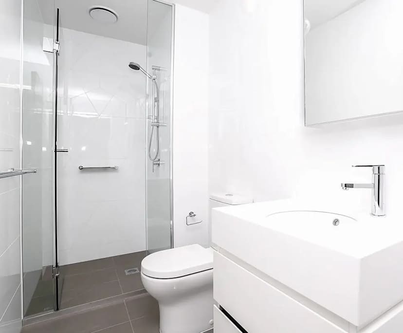 Whole property with 2 rooms for rent