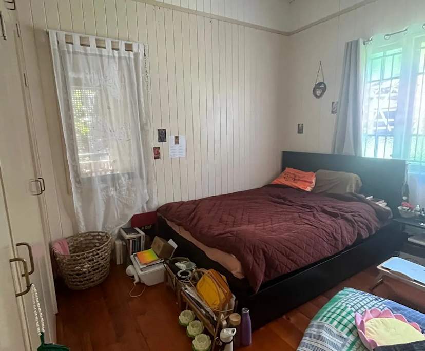 Unfurnished room with own bathroom
