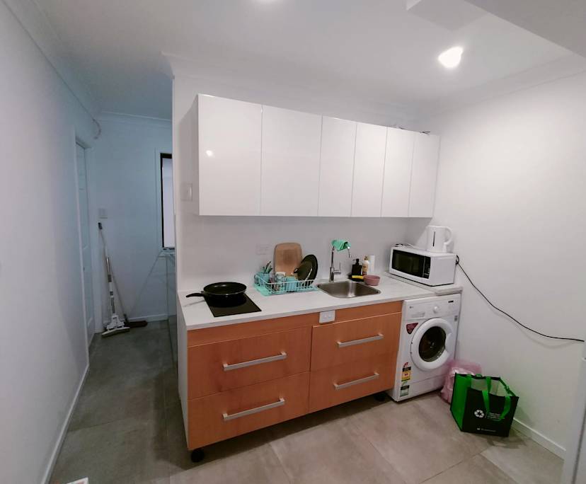 Furnished room studio flat for rent