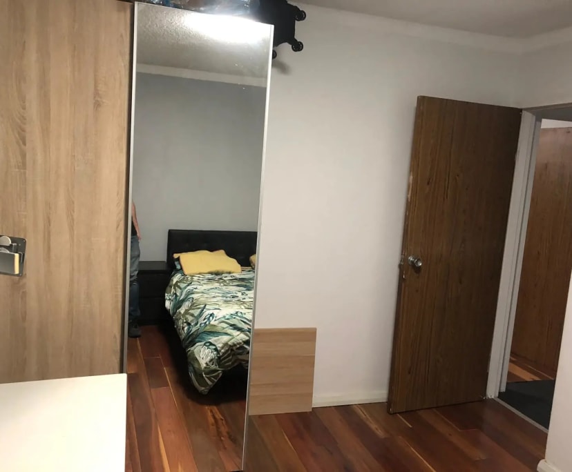 Furnished room in a flatshare