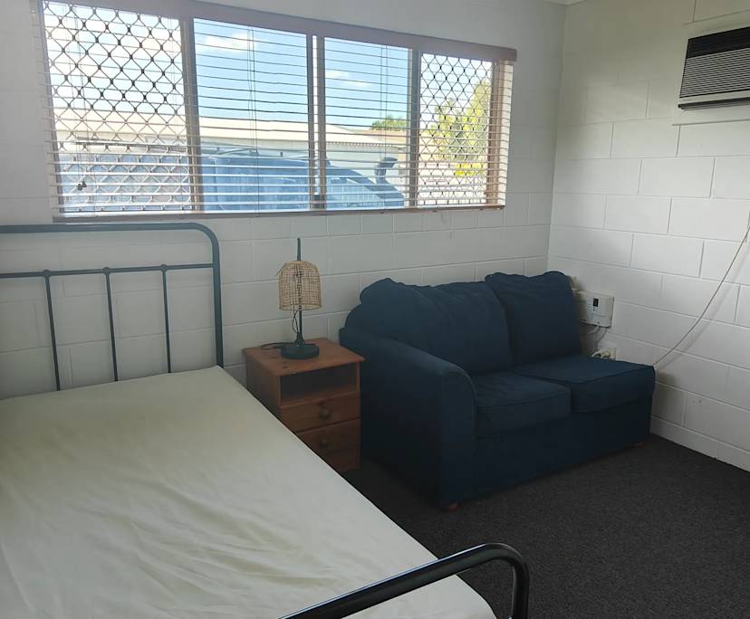 $250, Flatshare, 2 bathrooms, Garbutt QLD 4814