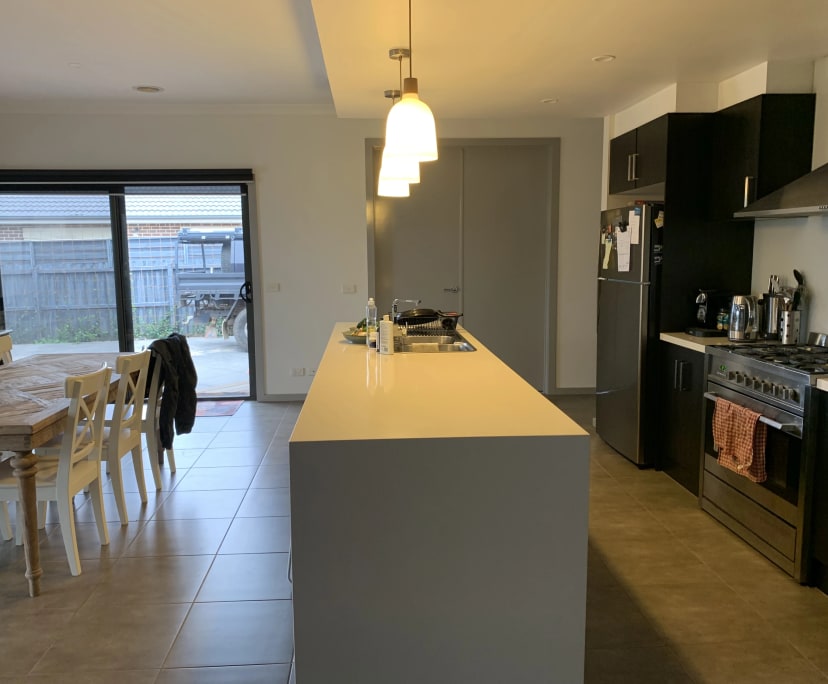 $330, Share-house, 3 bathrooms, Gisborne VIC 3437