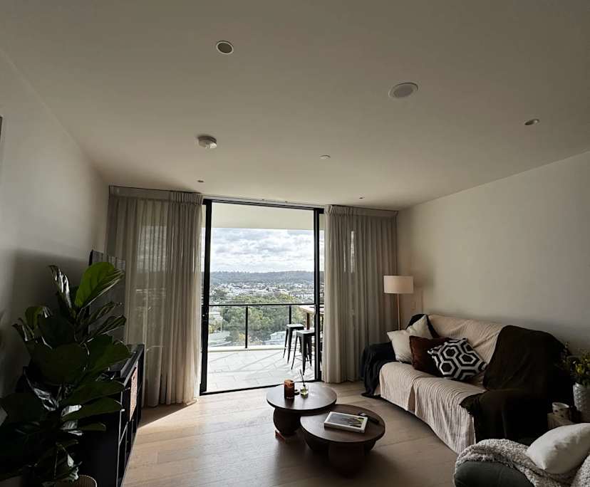 Furnished room with own bathroom