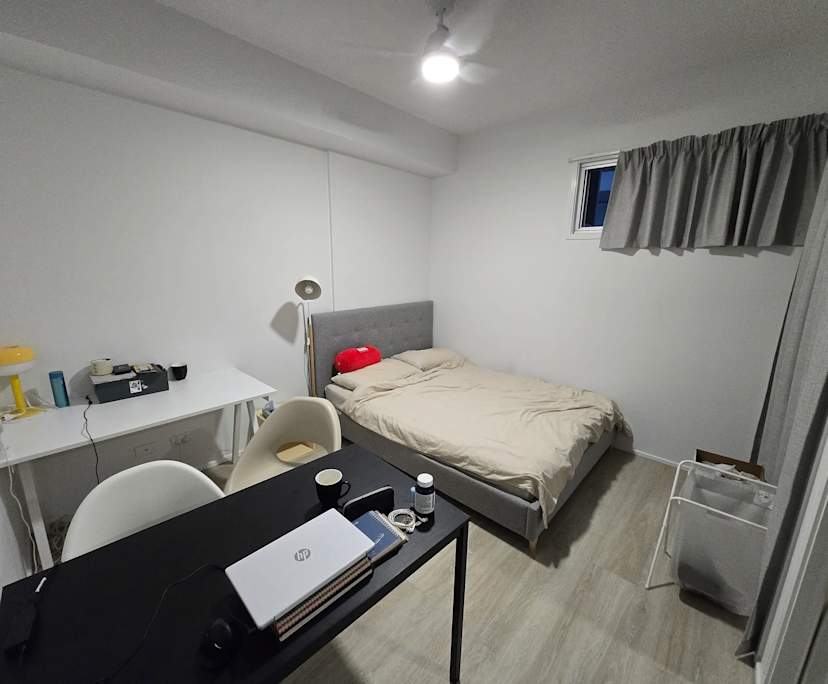 Furnished room with own bathroom