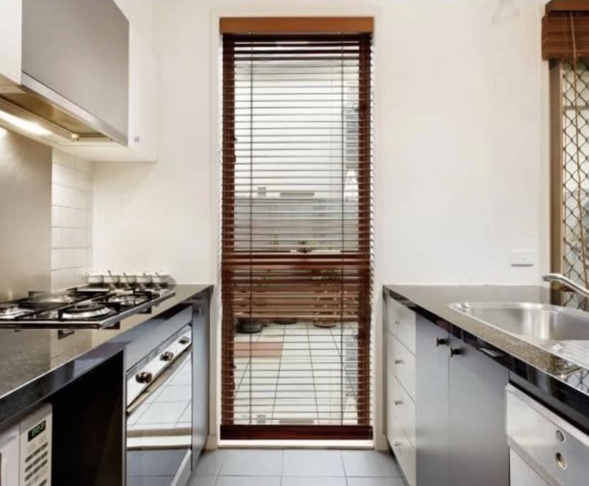 Whole property with 3 rooms for rent