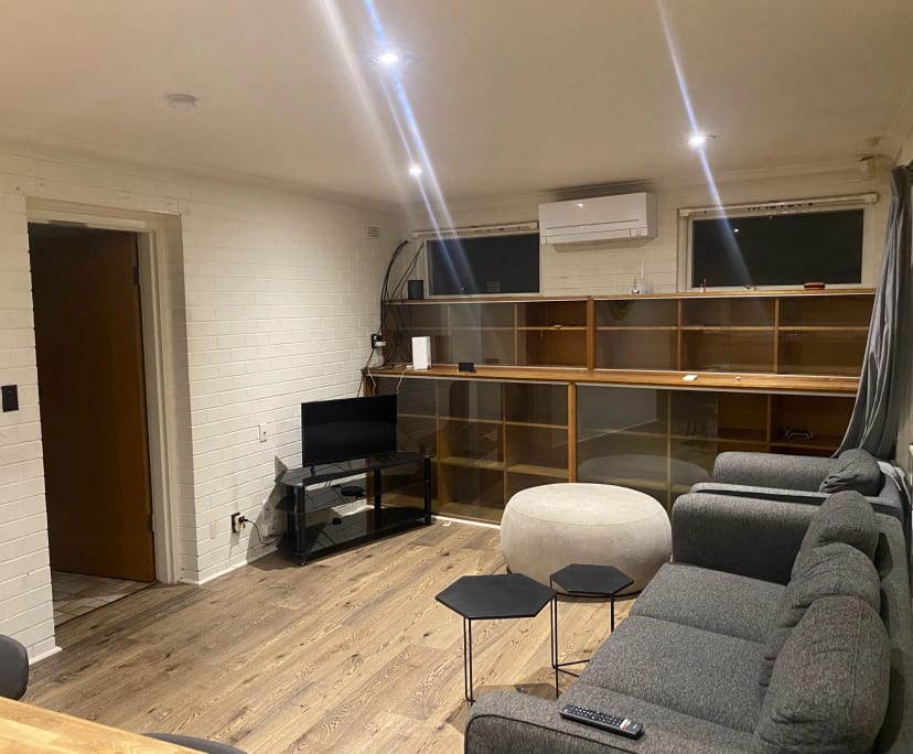 $300, Share-house, 4 bathrooms, Brighton VIC 3186