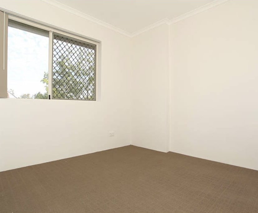 Unfurnished room with own bathroom