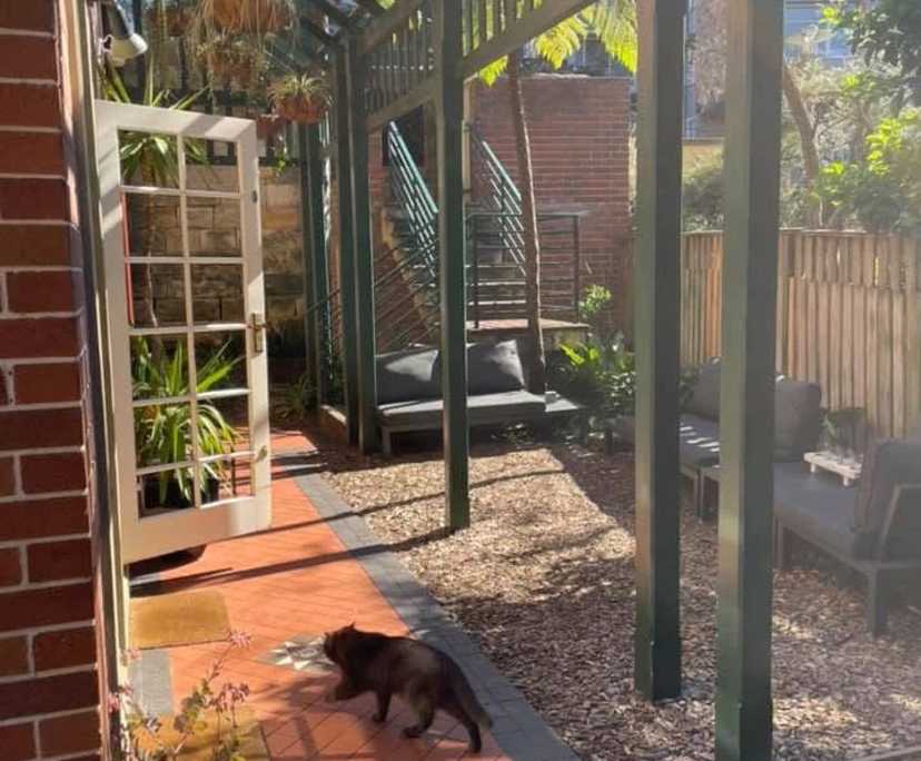 Unfurnished room in a flatshare