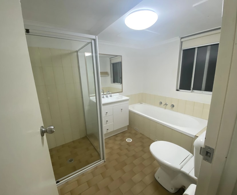 2 Rooms for Rent in Ultimo, Sydney 220250, Furni...