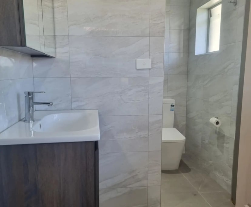 Unfurnished room with own bathroom