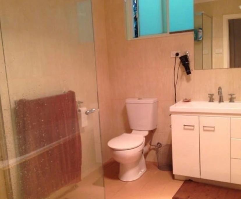 Unfurnished room in a share house