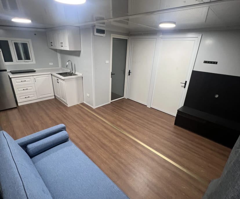 Whole property with 2 rooms for rent