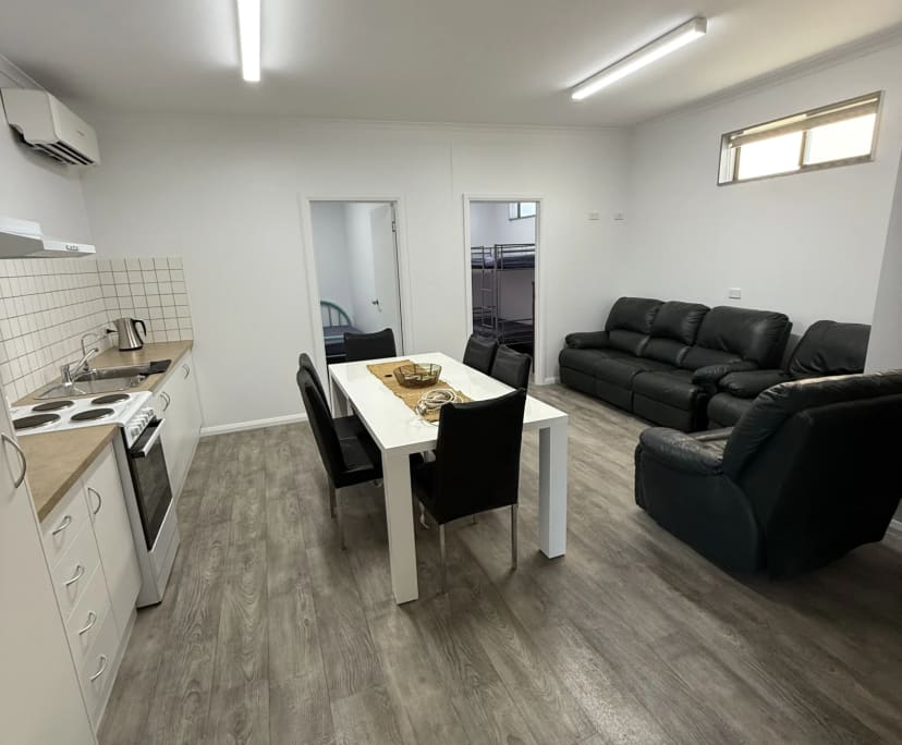 Whole property with 2 rooms for rent