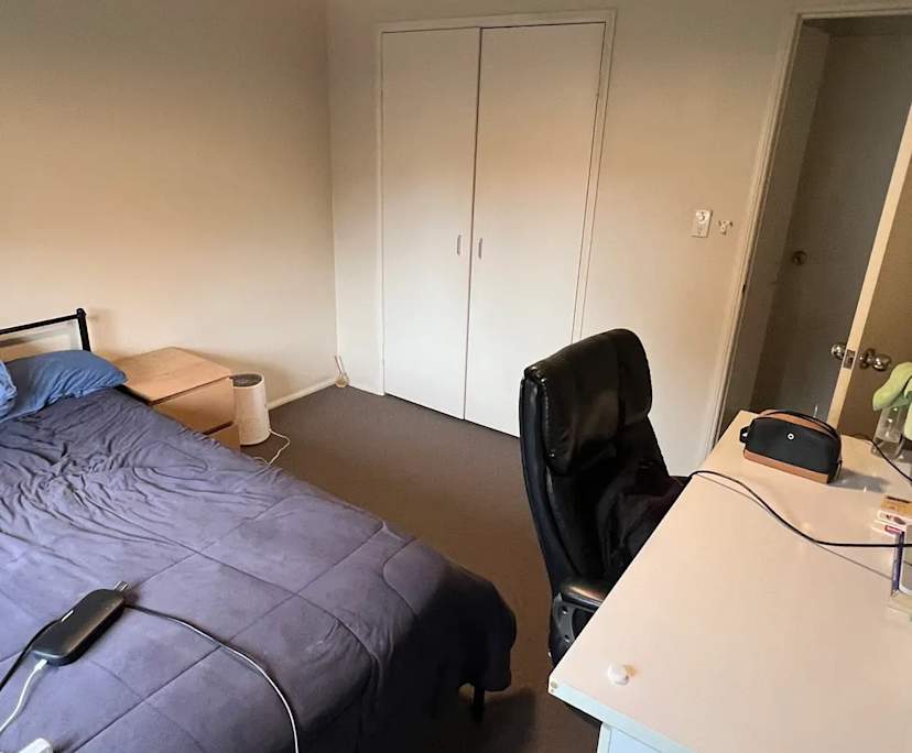 Room in a share house