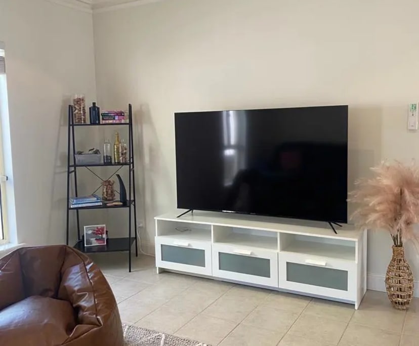 Furnished room with own bathroom