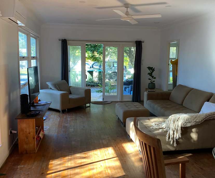 Room in a share house