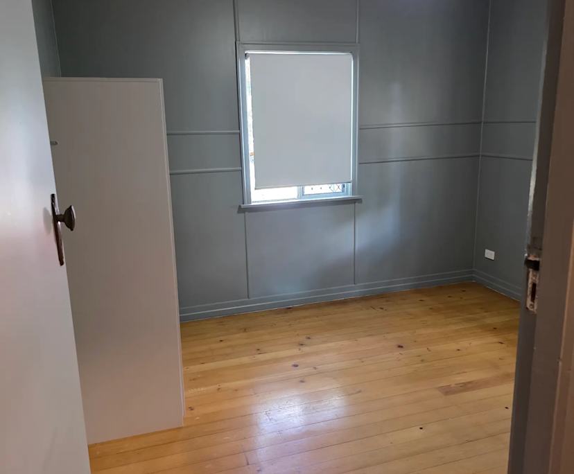 $310, Share-house, 3 bathrooms, Silkstone QLD 4304