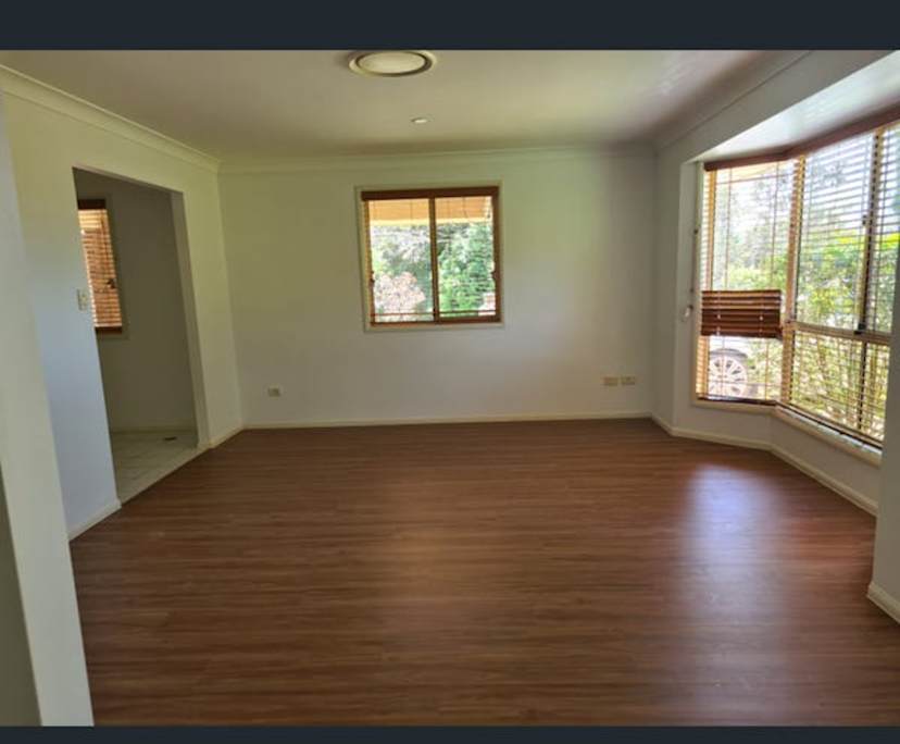 $350, Share-house, 3 bathrooms, Victoria Point QLD 4165