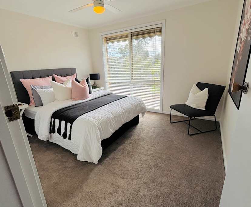 Whole property with 3 rooms for rent