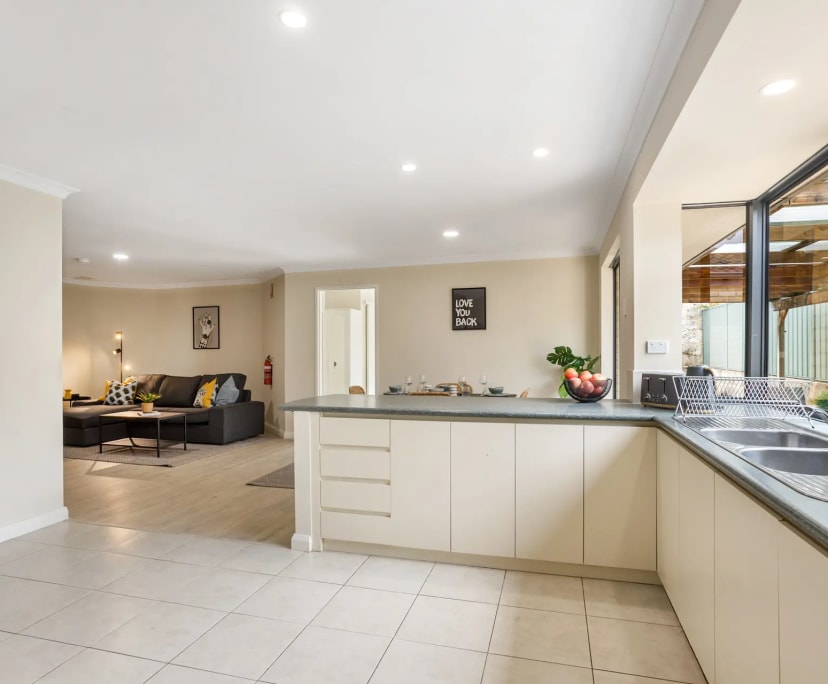 Room for Rent in Merriwa, Perth 200, Furnished, S...