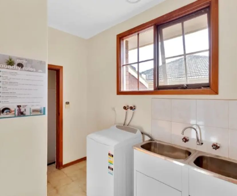 $230, Share-house, 6 bathrooms, Sunshine West VIC 3020