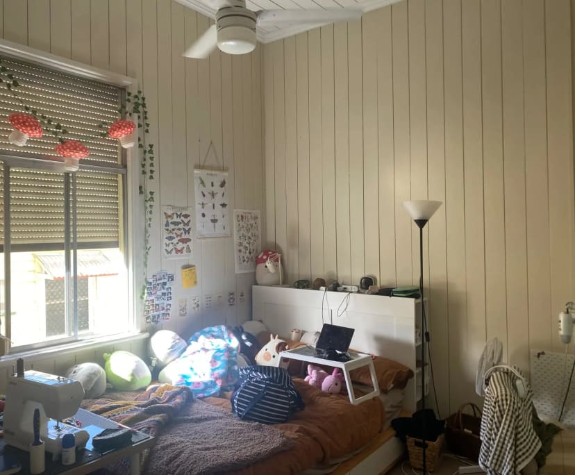 Unfurnished room in a share house