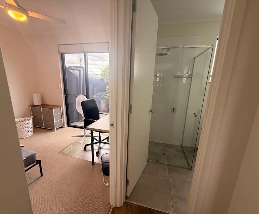 Furnished room with own bathroom